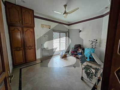 2 Kanal Upper Portion For Rent In Muslim Town