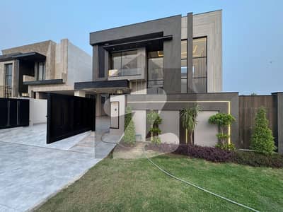 ویلینشیاء ہاؤسنگ سوسائٹی لاہور میں 5 کمروں کا 1 کنال مکان 9.0 کروڑ میں برائے فروخت۔ ویلینشیاء ہاؤسنگ سوسائٹی لاہور میں 5 کمروں کا 1 کنال مکان 9.0 کروڑ میں برائے فروخت۔