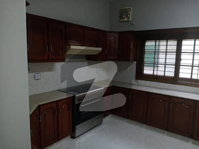 ڈی ایچ اے فیز 6 ڈی ایچ اے ڈیفینس,کراچی میں 3 کمروں کا 1 کنال بالائی پورشن 2.5 لاکھ میں کرایہ پر دستیاب ہے۔ ڈی ایچ اے فیز 6 ڈی ایچ اے ڈیفینس,کراچی میں 3 کمروں کا 1 کنال بالائی پورشن 2.5 لاکھ میں کرایہ پر دستیاب ہے۔