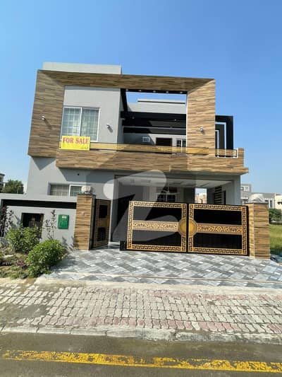 بحریہ آرچرڈ فیز 2 بحریہ آرچرڈ,لاہور میں 5 کمروں کا 8 مرلہ مکان 2.8 کروڑ میں برائے فروخت۔