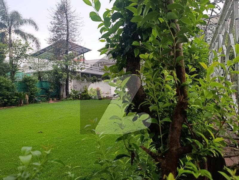 F-10 Corner House For Sale