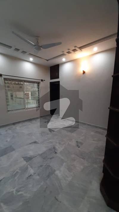 Neat And Clen Portion Upper Available For Rent