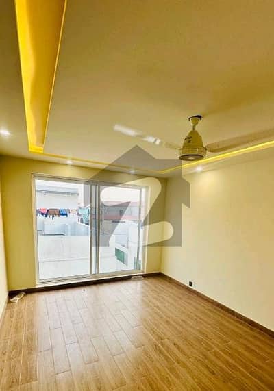 رئیل پام سٹی ایمن آباد موڑ,گوجرانوالہ میں 5 کمروں کا 10 مرلہ مکان 1.0 لاکھ میں کرایہ پر دستیاب ہے۔ رئیل پام سٹی ایمن آباد موڑ,گوجرانوالہ میں 5 کمروں کا 10 مرلہ مکان 1.0 لاکھ میں کرایہ پر دستیاب ہے۔