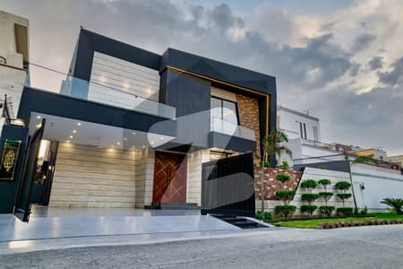 ائیر لائن ہاؤسنگ سوسائٹی لاہور میں 5 کمروں کا 1 کنال مکان 11.0 کروڑ میں برائے فروخت۔