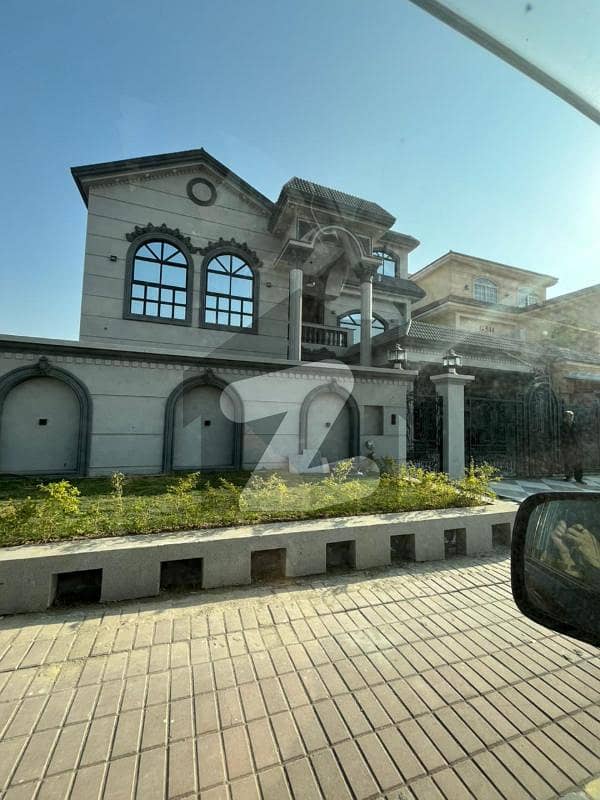 1 kanal House Main Boulevard