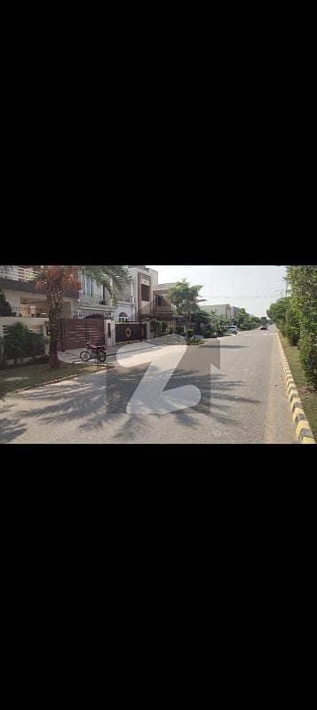12 MARLA PLOT FOR SALE IN PARAGON CITY