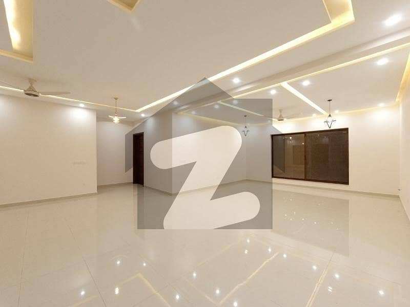 Ready To Buy A House 4500 Square Feet In D-12