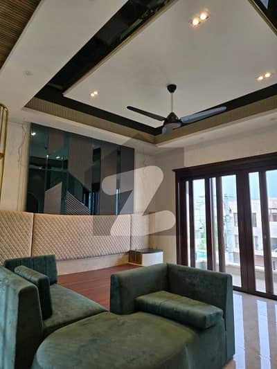 ڈی ایچ اے فیز 5 ڈی ایچ اے ڈیفینس,کراچی میں 5 کمروں کا 1 کنال مکان 21.5 کروڑ میں برائے فروخت۔ ڈی ایچ اے فیز 5 ڈی ایچ اے ڈیفینس,کراچی میں 5 کمروں کا 1 کنال مکان 21.5 کروڑ میں برائے فروخت۔