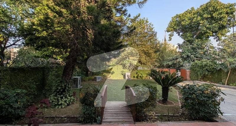 ایف ۔ 6 اسلام آباد میں 4 کمروں کا 1 کنال مکان 7.5 لاکھ میں کرایہ پر دستیاب ہے۔ ایف ۔ 6 اسلام آباد میں 4 کمروں کا 1 کنال مکان 7.5 لاکھ میں کرایہ پر دستیاب ہے۔