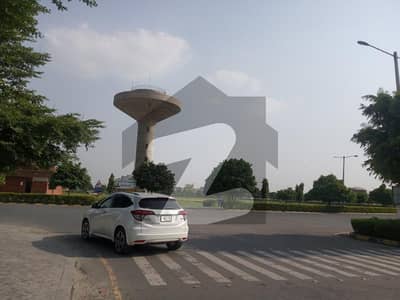 10 MARLA PLOT AVAILABLE FOR SALE