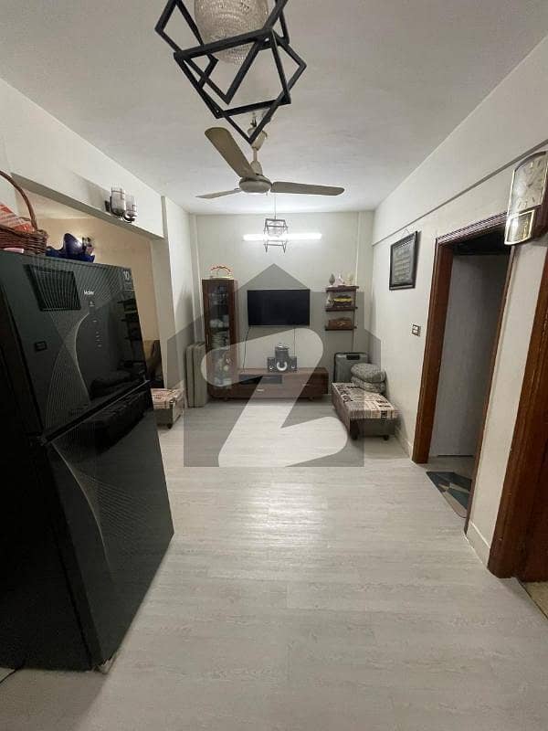 گلشنِ اقبال - بلاک 1 گلشنِ اقبال,گلشنِ اقبال ٹاؤن,کراچی میں 2 کمروں کا 4 مرلہ فلیٹ 1.1 کروڑ میں برائے فروخت۔