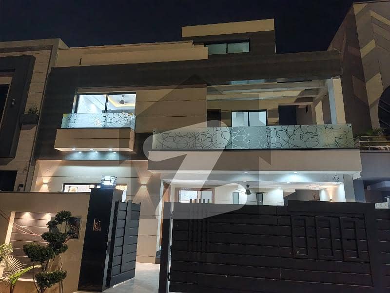 بحریہ آرچرڈ فیز 1 بحریہ آرچرڈ,لاہور میں 5 کمروں کا 10 مرلہ مکان 3.75 کروڑ میں برائے فروخت۔