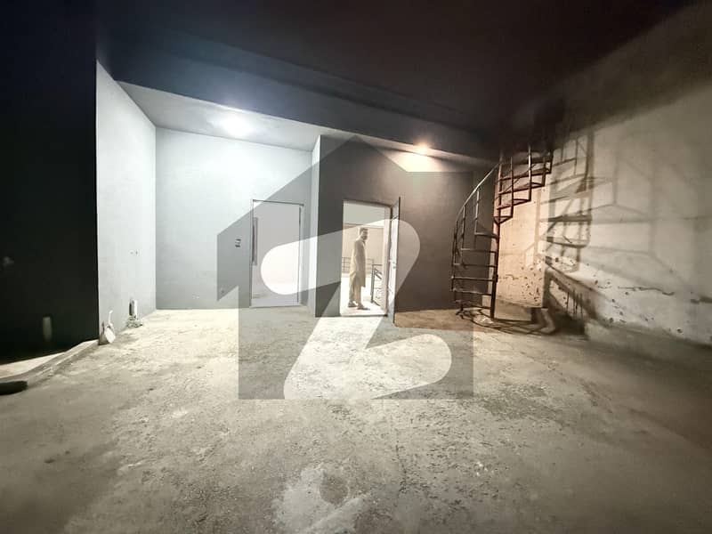 6 Marla House Semi Double Storey house fir rent