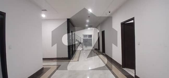 Luxury Studio Apartment For Sale In (Gulberg 3) Best For Living And Investment!