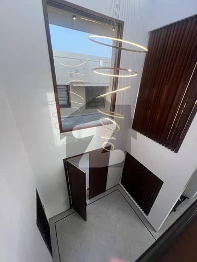 ڈی ایچ اے فیز 6 ڈی ایچ اے ڈیفینس,کراچی میں 5 کمروں کا 1 کنال مکان 21.0 کروڑ میں برائے فروخت۔ ڈی ایچ اے فیز 6 ڈی ایچ اے ڈیفینس,کراچی میں 5 کمروں کا 1 کنال مکان 21.0 کروڑ میں برائے فروخت۔