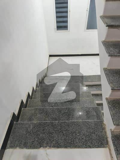 گلشنِ رُومی فیصل کنٹونمنٹ,کینٹ,کراچی میں 3 کمروں کا 4 مرلہ فلیٹ 75.0 لاکھ میں برائے فروخت۔