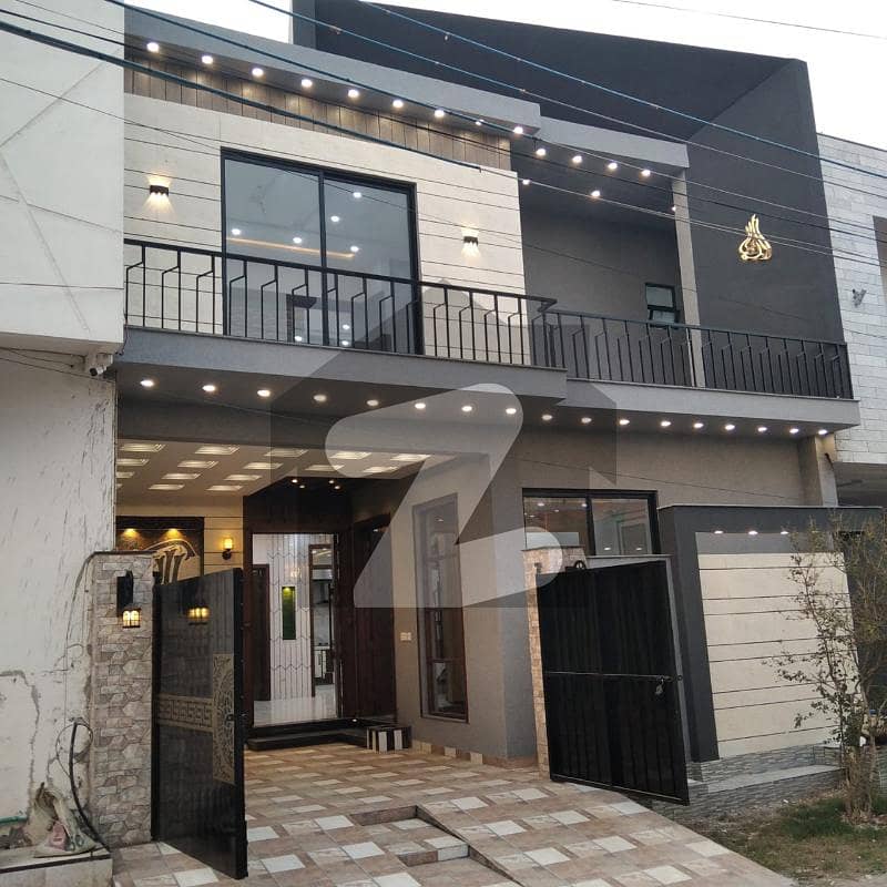 کینال روڈ فیصل آباد میں 3 کمروں کا 5 مرلہ مکان 2.1 کروڑ میں برائے فروخت۔ کینال روڈ فیصل آباد میں 3 کمروں کا 5 مرلہ مکان 2.1 کروڑ میں برائے فروخت۔