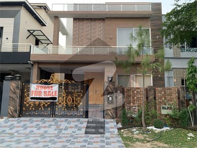 8 MARLA BRAND NEW HOUSE AWAY FROM DRAIN IS AVAILABLE FOR SALE IN DHA PHASE 11 RAHBAR SECTOR 1 8 MARLA BRAND NEW HOUSE AWAY FROM DRAIN IS AVAILABLE FOR SALE IN DHA PHASE 11 RAHBAR SECTOR 1