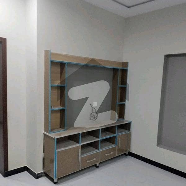 ایڈن ریزیڈینشیا ایڈن,لاہور میں 5 کمروں کا 5 مرلہ مکان 1.65 کروڑ میں برائے فروخت۔ ایڈن ریزیڈینشیا ایڈن,لاہور میں 5 کمروں کا 5 مرلہ مکان 1.65 کروڑ میں برائے فروخت۔