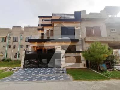5 MARLA ULTRA MODREN HOUSE FOR SALE IN N BLOCK