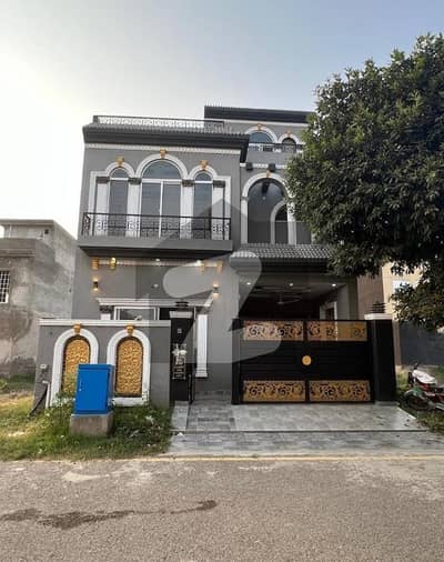 نیو لاہور سٹی ۔ فیز 2 نیو لاهور سٹی,لاہور میں 3 کمروں کا 5 مرلہ مکان 1.4 کروڑ میں برائے فروخت۔ نیو لاہور سٹی ۔ فیز 2 نیو لاهور سٹی,لاہور میں 3 کمروں کا 5 مرلہ مکان 1.4 کروڑ میں برائے فروخت۔