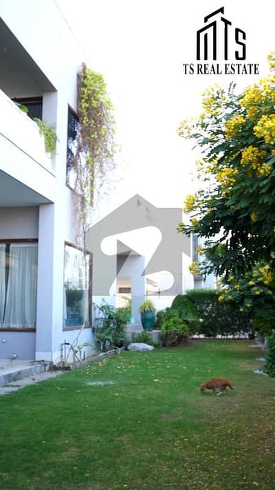1000 Yards Bungalow For Sale DHA Phase 8, Khayaban-E-Zulfiqar, READY TO ,MOVE 1000 Yards Bungalow For Sale DHA Phase 8, Khayaban-E-Zulfiqar, READY TO ,MOVE