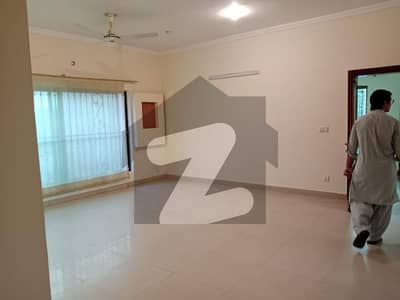 Prime Location Lower Portion In LDA Avenue For rent Prime Location Lower Portion In LDA Avenue For rent