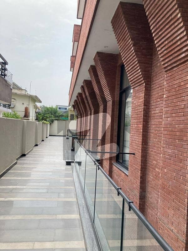 ایف ۔ 7 اسلام آباد میں 8 کمروں کا 1 کنال مکان 6.7 لاکھ میں کرایہ پر دستیاب ہے۔ ایف ۔ 7 اسلام آباد میں 8 کمروں کا 1 کنال مکان 6.7 لاکھ میں کرایہ پر دستیاب ہے۔