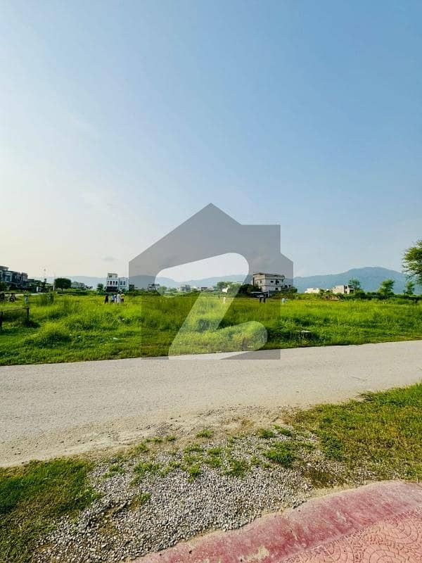 ڈی ۔ 12/1 ڈی ۔ 12,اسلام آباد میں 4 کمروں کا 5 مرلہ مکان 5.75 کروڑ میں برائے فروخت۔ ڈی ۔ 12/1 ڈی ۔ 12,اسلام آباد میں 4 کمروں کا 5 مرلہ مکان 5.75 کروڑ میں برائے فروخت۔