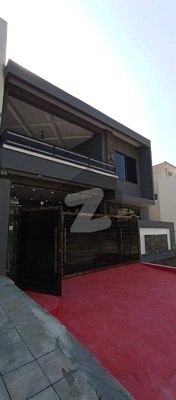 جناح گارڈنز ایف ای سی ایچ ایس,اسلام آباد میں 3 کمروں کا 7 مرلہ مکان 2.5 کروڑ میں برائے فروخت۔ جناح گارڈنز ایف ای سی ایچ ایس,اسلام آباد میں 3 کمروں کا 7 مرلہ مکان 2.5 کروڑ میں برائے فروخت۔