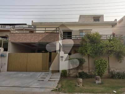 20 Marla Double Story House is Available For Sale In wapda Town Phase-1 Multan 20 Marla Double Story House is Available For Sale In wapda Town Phase-1 Multan