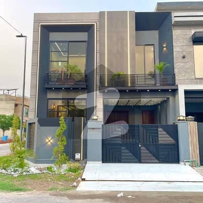 5 Marla Modern House For Sale Facing Park DHA 9 Town, DHA Defence, Lahore, Punjab 5 Marla Modern House For Sale Facing Park DHA 9 Town, DHA Defence, Lahore, Punjab
