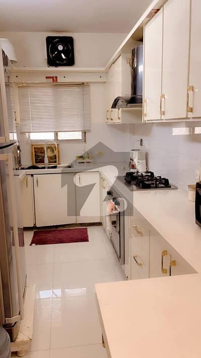 گلشنِ اقبال - بلاک 14 گلشنِ اقبال,گلشنِ اقبال ٹاؤن,کراچی میں 3 کمروں کا 6 مرلہ فلیٹ 2.5 کروڑ میں برائے فروخت۔