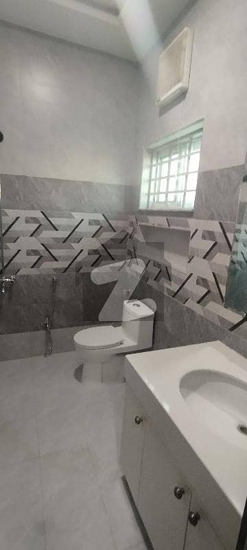 PWD Prime Location in Vip Canal House for Sale