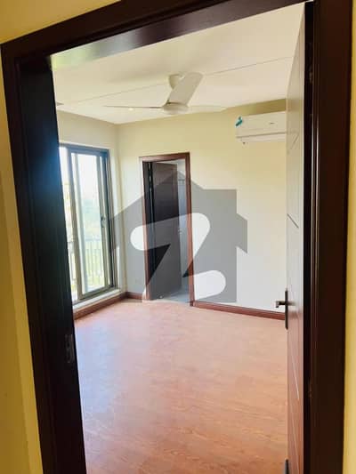 2 Bedroom Luxury Apartment For Sale - CBD & Gulberg Views - Ready to Move