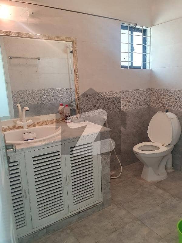 ڈی ایچ اے فیز 5 ڈی ایچ اے ڈیفینس,کراچی میں 3 کمروں کا 1 کنال بالائی پورشن 1.7 لاکھ میں کرایہ پر دستیاب ہے۔ ڈی ایچ اے فیز 5 ڈی ایچ اے ڈیفینس,کراچی میں 3 کمروں کا 1 کنال بالائی پورشن 1.7 لاکھ میں کرایہ پر دستیاب ہے۔