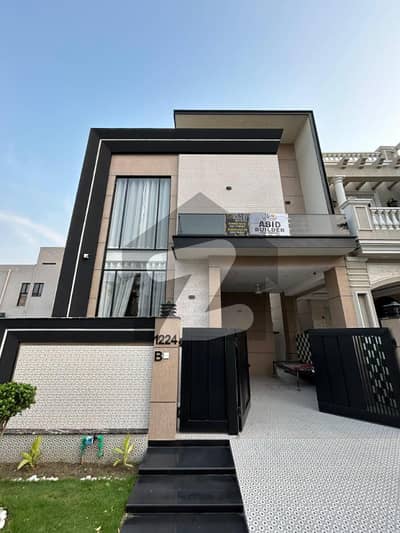 Brand New 5-Marla Modern Marvel Elegant Bungalow For Sale Brand New 5-Marla Modern Marvel Elegant Bungalow For Sale