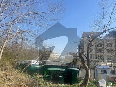 ڈپلومیٹک انکلیو اسلام آباد میں 20 کنال عمارت 90.0 لاکھ میں کرایہ پر دستیاب ہے۔