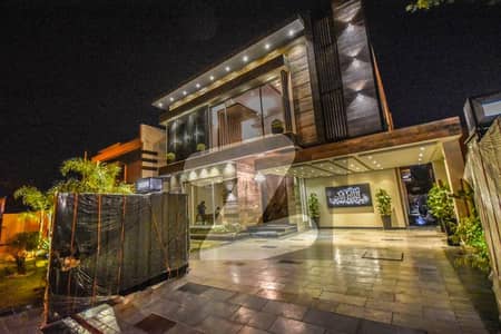 Full Basement Most Luxury Design 01 Kanal Top Location House Available For Sale