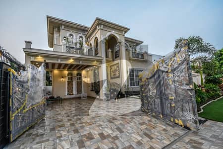 ڈی ایچ اے فیز 5 ڈیفنس (ڈی ایچ اے),لاہور میں 6 کمروں کا 1 کنال مکان 17.5 کروڑ میں برائے فروخت۔