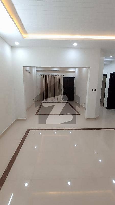 وردہ حمنہریذیڈنسیا جی ۔ 11 مرکز,جی ۔ 11,اسلام آباد میں 3 کمروں کا 9 مرلہ فلیٹ 4.5 کروڑ میں برائے فروخت۔ وردہ حمنہریذیڈنسیا جی ۔ 11 مرکز,جی ۔ 11,اسلام آباد میں 3 کمروں کا 9 مرلہ فلیٹ 4.5 کروڑ میں برائے فروخت۔