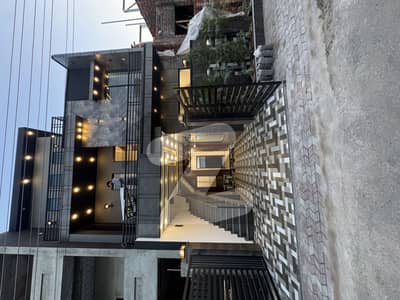 الرحمان گارڈن فیز 2 الرحمان گارڈن,لاہور میں 5 کمروں کا 5 مرلہ مکان 2.4 کروڑ میں برائے فروخت۔ الرحمان گارڈن فیز 2 الرحمان گارڈن,لاہور میں 5 کمروں کا 5 مرلہ مکان 2.4 کروڑ میں برائے فروخت۔