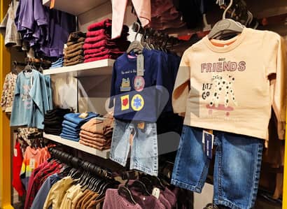 صفا گولڈ مال ایف ۔ 7,اسلام آباد میں 0 مرلہ دکان 1.0 کروڑ میں برائے فروخت۔