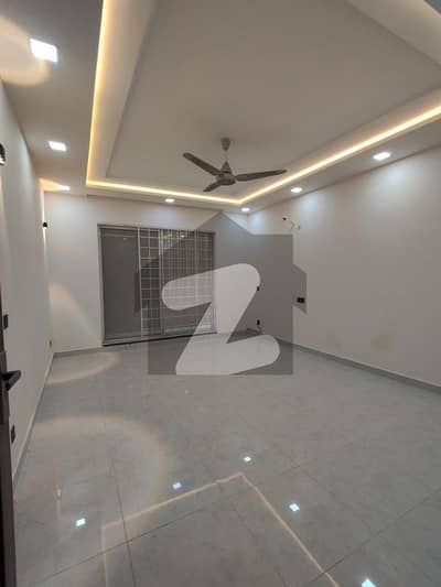 ای ۔ 11/3 ای ۔ 11,اسلام آباد میں 3 کمروں کا 1 کنال زیریں پورشن 1.9 لاکھ میں کرایہ پر دستیاب ہے۔