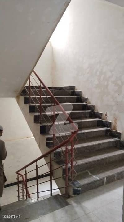 نانک وڑا صدر ٹاؤن,کراچی میں 3 کمروں کا 6 مرلہ فلیٹ 1.6 کروڑ میں برائے فروخت۔