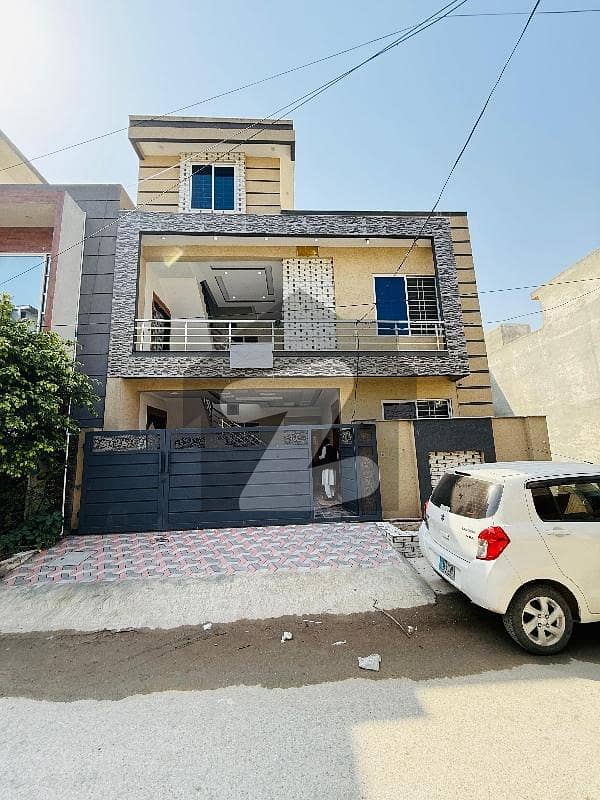 سوان گارڈن اسلام آباد میں 4 کمروں کا 6 مرلہ مکان 3.2 کروڑ میں برائے فروخت۔