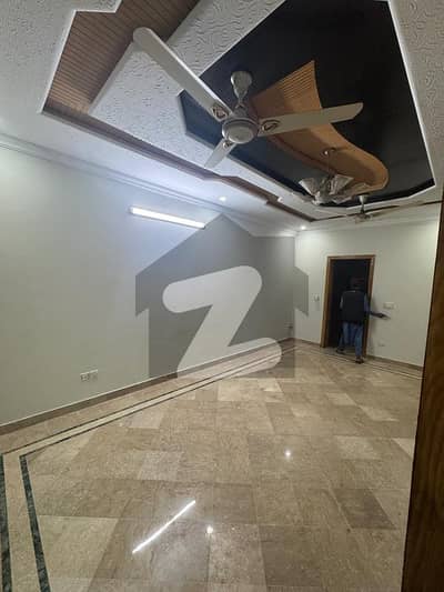 جی ۔ 13/1 جی ۔ 13,اسلام آباد میں 4 کمروں کا 4 مرلہ مکان 3.19 کروڑ میں برائے فروخت۔