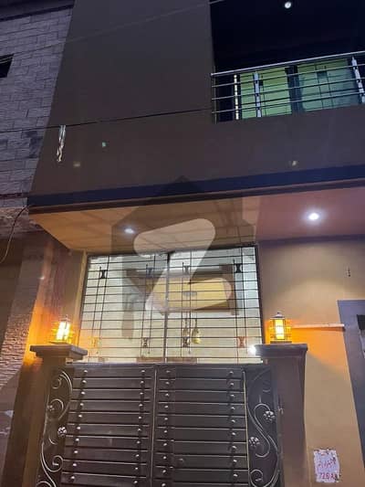 شیرشاہ کالونی - راؤنڈ روڈ لاہور میں 3 کمروں کا 3 مرلہ مکان 1.05 کروڑ میں برائے فروخت۔ شیرشاہ کالونی - راؤنڈ روڈ لاہور میں 3 کمروں کا 3 مرلہ مکان 1.05 کروڑ میں برائے فروخت۔