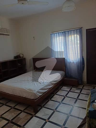 PROPER 3 UNIT 3+3+3 HOUSE FOR THREE FAMILIES PROPER 3 UNIT 3+3+3 HOUSE FOR THREE FAMILIES