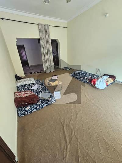 جی ۔ 13 اسلام آباد میں 2 کمروں کا 7 مرلہ زیریں پورشن 75.0 ہزار میں کرایہ پر دستیاب ہے۔ جی ۔ 13 اسلام آباد میں 2 کمروں کا 7 مرلہ زیریں پورشن 75.0 ہزار میں کرایہ پر دستیاب ہے۔